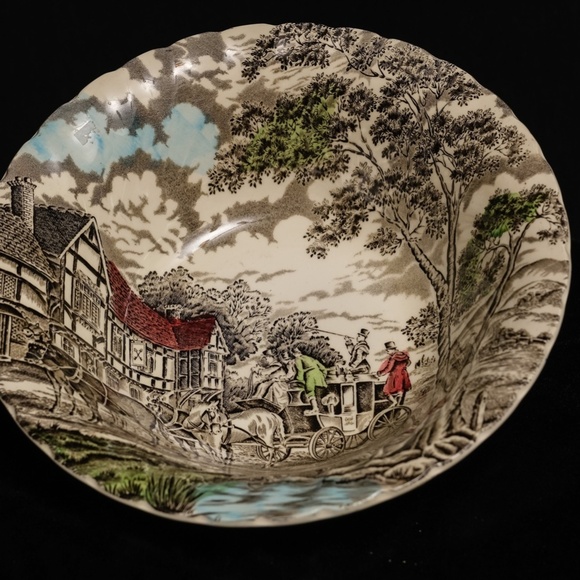 Vintage scenic dinner Bowl - Picture 1 of 10